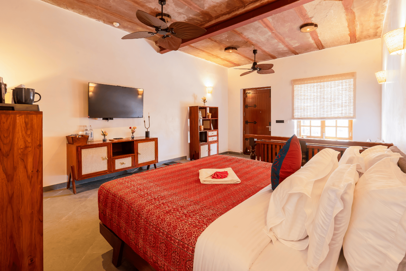 Villa with Pvt Jacuzzi