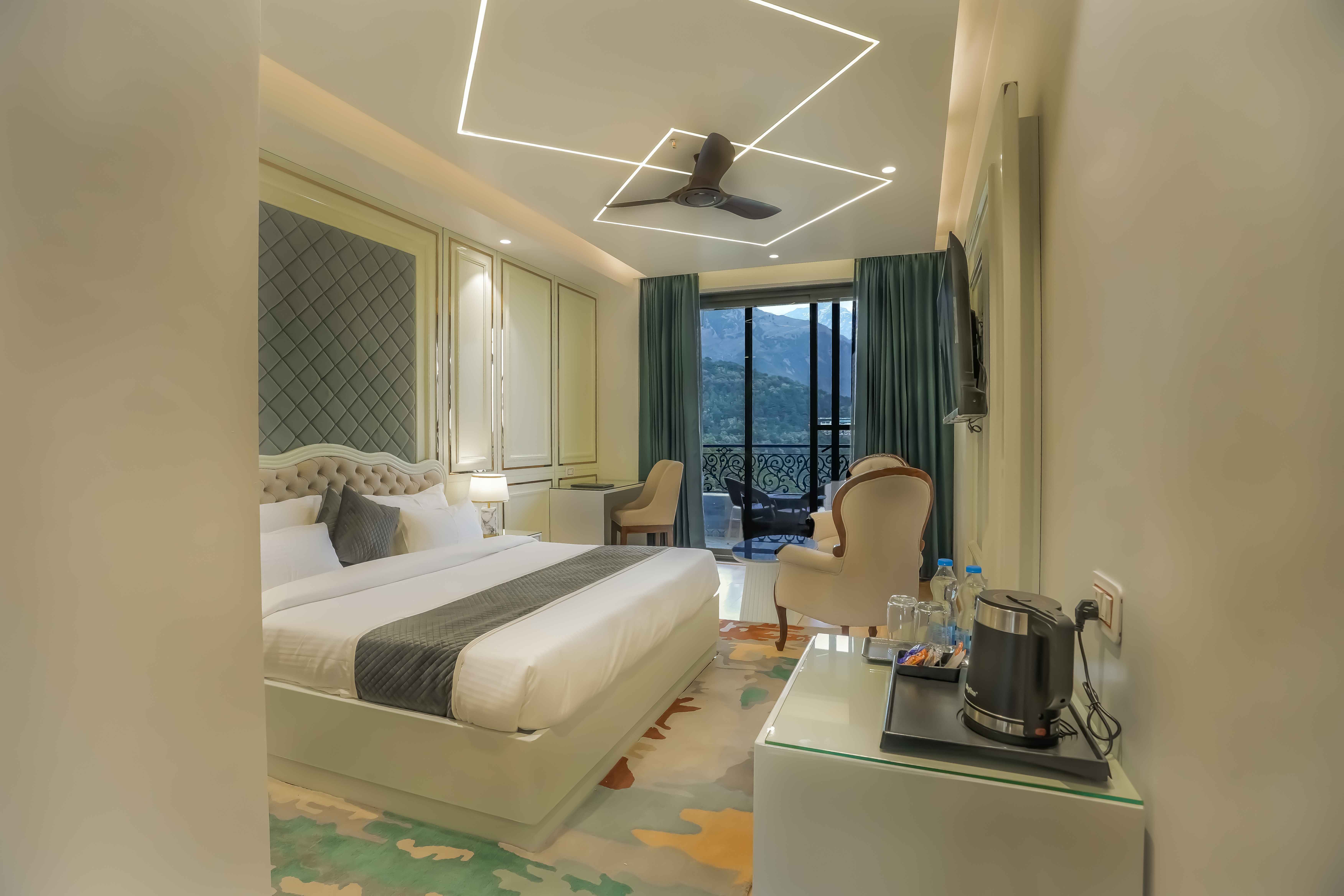 Super Deluxe Room